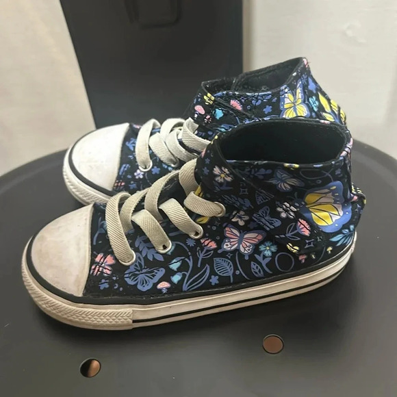 Converse All star Girls butterfly high top sneakers size 8 - Picture 1 of 4